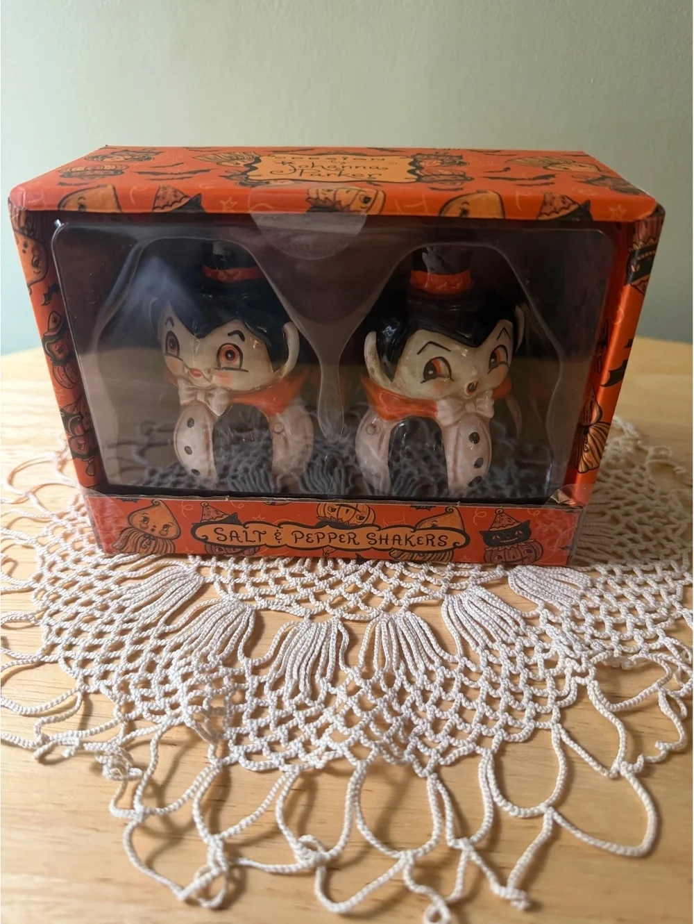 Johanna Parker Halloween Salt & Pepper Shakers Set